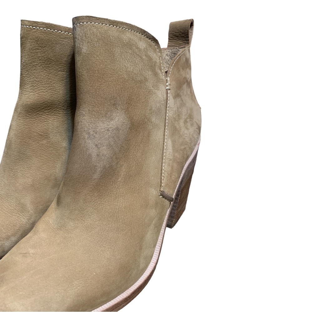 Ugg Boots! - image 3